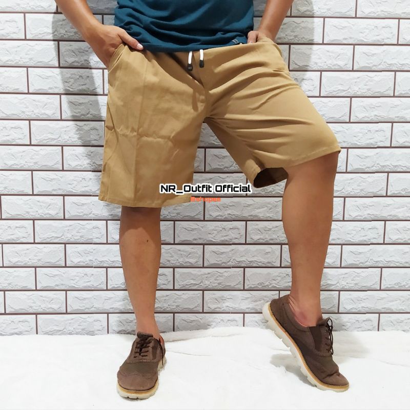 Celana Chino Pendek Pria Jumbo Big Size Chinos Pinggang Karet Cotton Combed Diamond Size 39-44