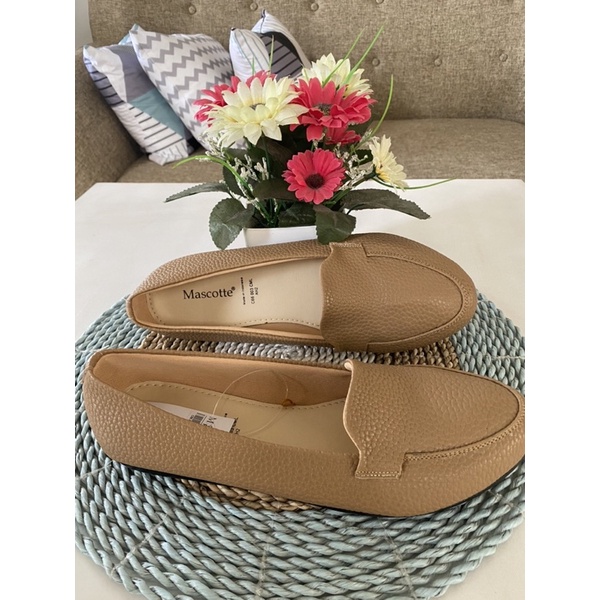 Sepatu Wanita Casual Merk Mascote Size 38