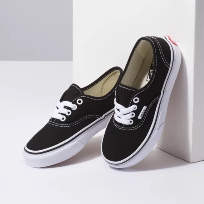 NEW Sepatu Sneakers Authenthic Anak Sepatu Pria Wanita Sepatu Murah Black