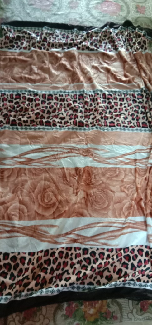 Selimut Bulu Halus Lembut Ukuran 150x200 Tebal 600gr Motif Dewasa Impor Murah