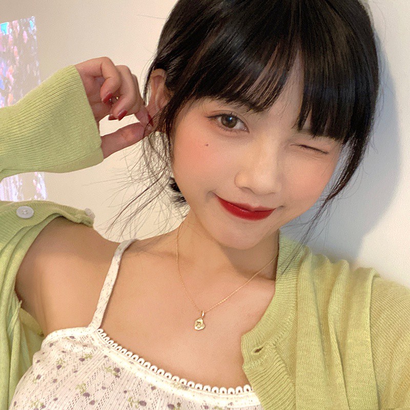 Aksesoris Fashion Wanita Gaya Korea Sederhana Retro Huruf M Kalung Bulat