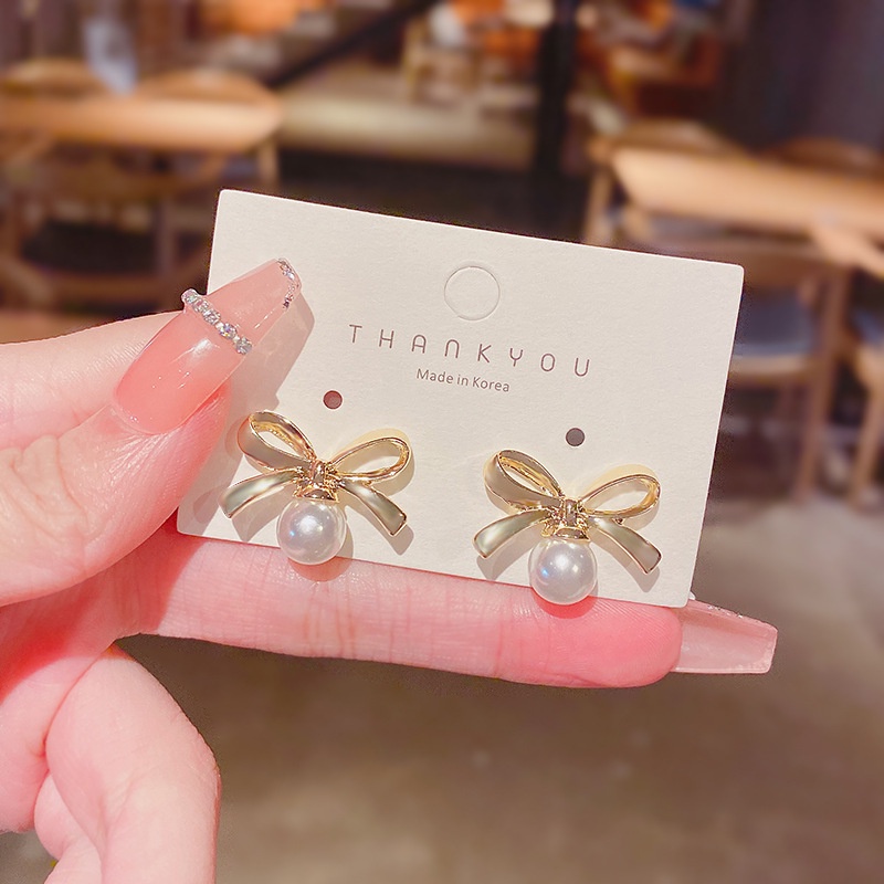 Anting Stud Desain Pita Aksen Mutiara Bahan S925 Silver