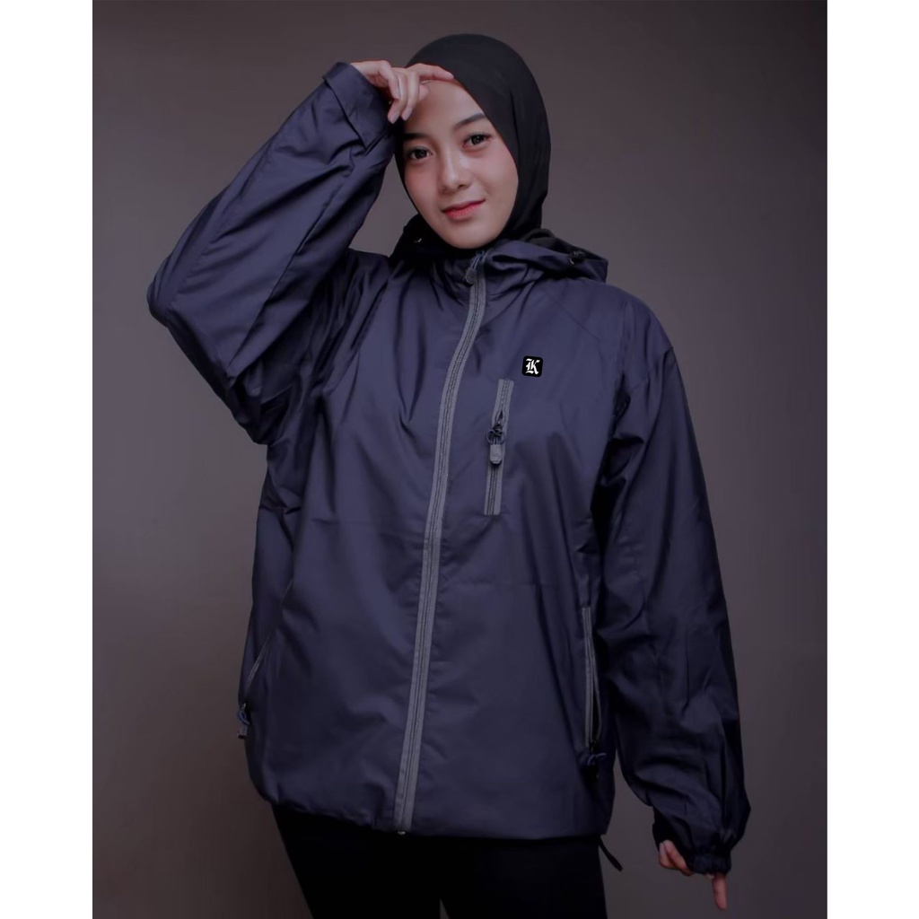 BIG SIZE JUMBO JAKET PARASIT WANITA ANTI AIR KREATOR APPAREL