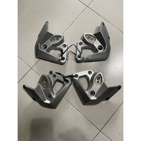 kupingan headlamp  dudukan lampu depan tiger revo barong tirev barong original copotan