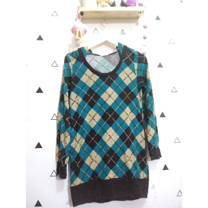 SWETER HODIE KETUPAT BY PETITE FLUTE