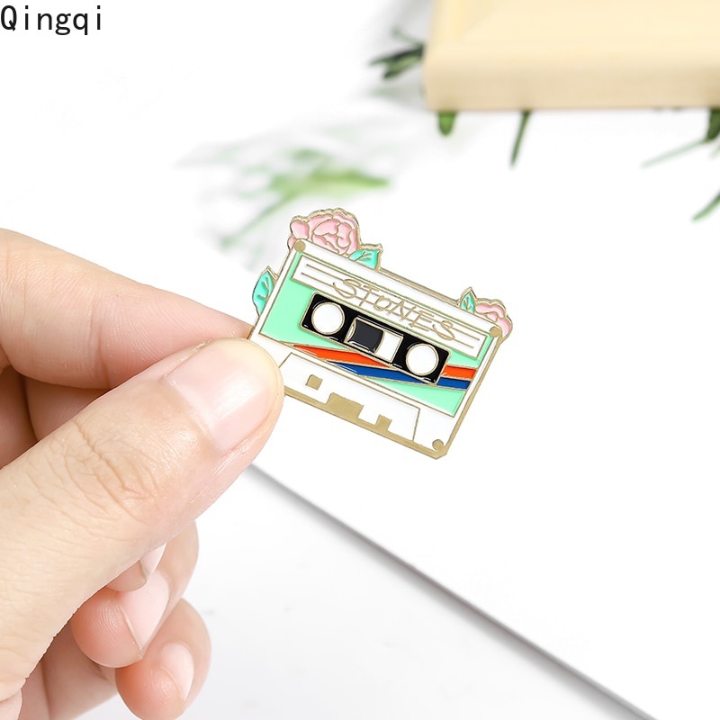 Bros Pin Enamel Desain Kaset Tape Musik Retro Rock Until Dead