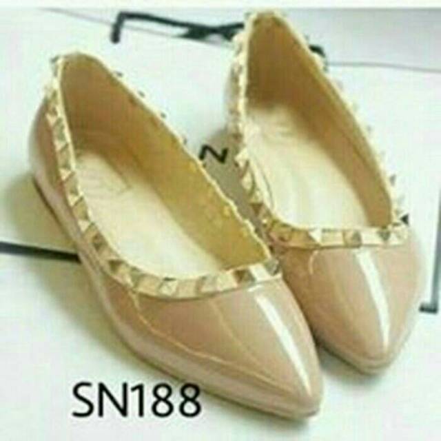 SEPATU VALANTINO REPLiKA CREAM