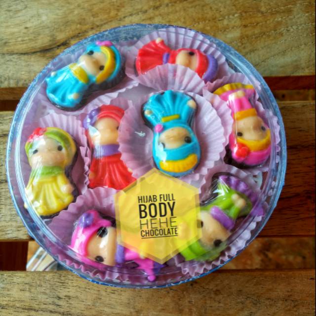 

Coklat karakter hijab full body / coklat homemade hijab