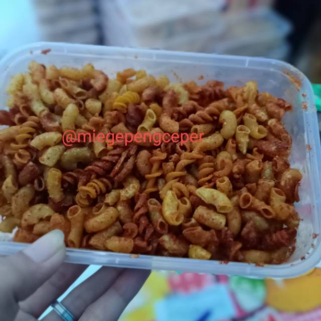 

Makaroni mix berat 150gr