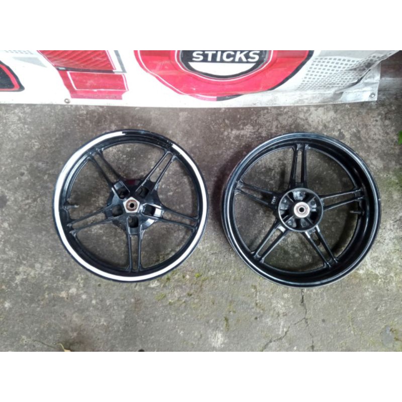 Velg Pelek Depan Belakang Yamaha R15 v1 v2 R15 Lama Original