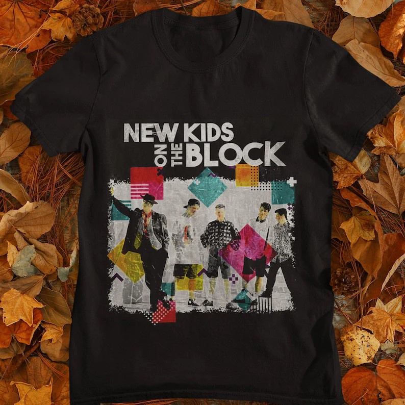 Kaos Premium NKOTB Vintage 80s Pop Music Clothing New Kids On The Block Boy Band T-Shirt