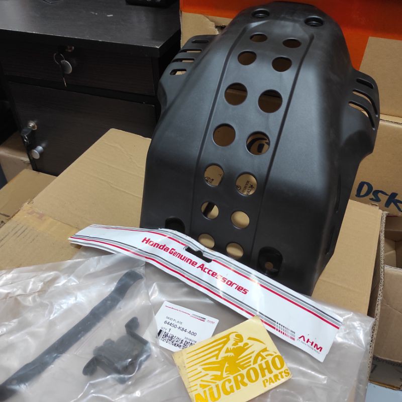 Skid Plate CRF150L Pelindung Mesin CRF150L Asli Honda