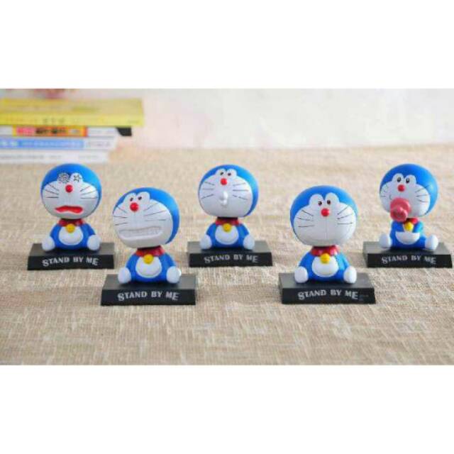 03010 pajangan doraemon kepala bisa goyang pajangan mobil doraemon