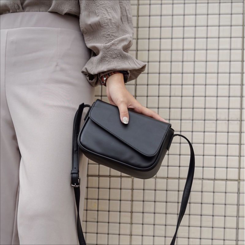 Slingbag Wanita Kaluka Tas Selempang Cewek Perempuan Tali Rantai Terbaru IrvanBagshop