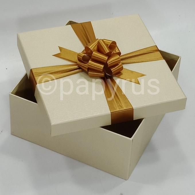 

[COD] PAPYRUS 22,5x22,5 tinggi 10cm Kotak Kado Gift Box Hadiah [COD]