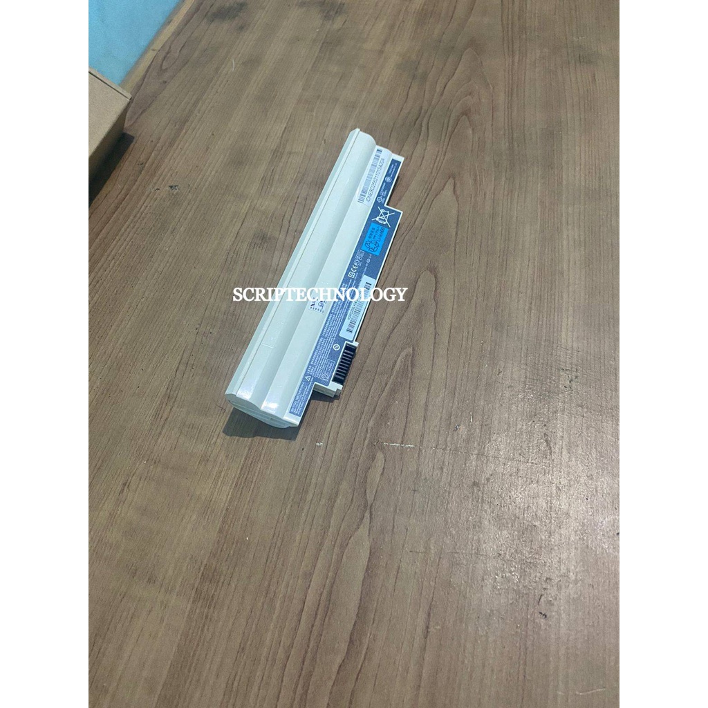 Baterai original acer aspire one putih white slim D255 D260 D265 D270 D275 522 722