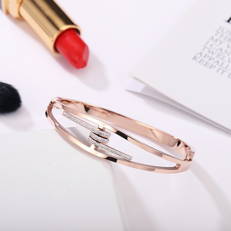 [NEW] Gelang Bracelet Wanita Aksesoris Titanium Korea Trend Masa Kini Cocok Hadiah GK135