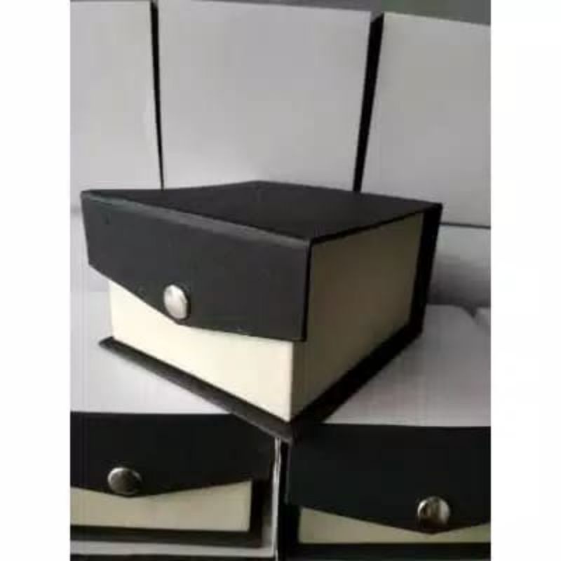 BOX JAM TANGAN MODEL KANCING_BOX POLOS_BOX JAM TANGAN MURAH DAN TERLARIS BISA COD