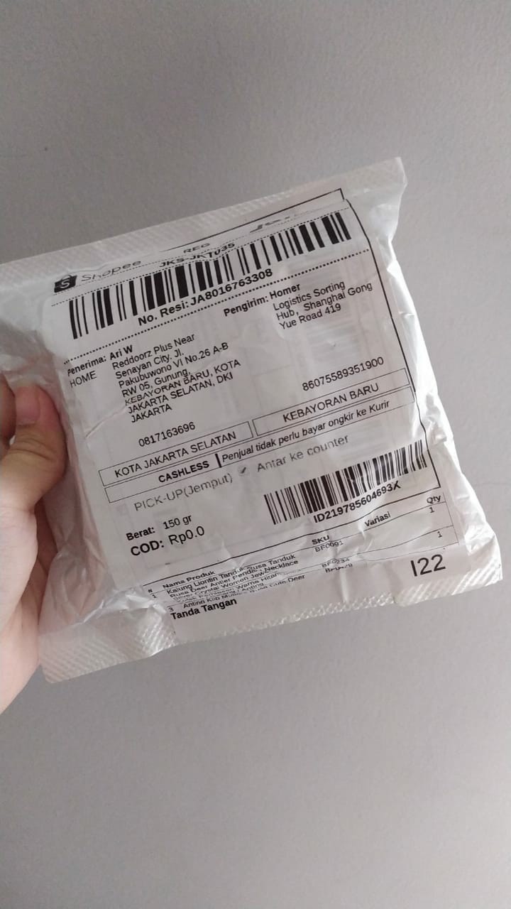 Kotak Perhiasan Warna Hitam Untuk Kalung / Gelang / Anting