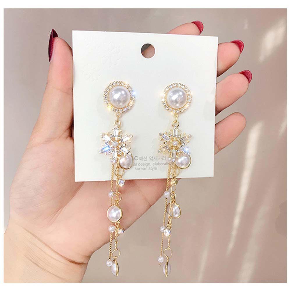 Mxbeauty Anting Mutiara Kepribadian Kreatif Cahaya Mewah Geometri Perancis Pearl Stud Earrings Snowflake Anting Emas Berlian Anting Perempuan