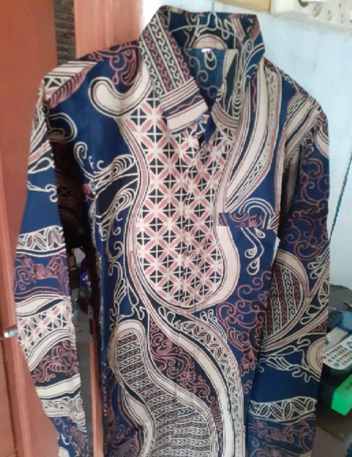 Kemeja Batik Lengan Panjang Slimfit Batik Pria Kemeja Formal Motif Manggar