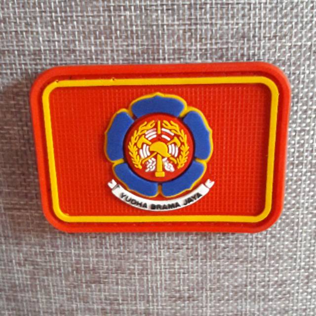 PATCH RUBBER TEMPELAN VELCRO LOGO DAMKAR MERAH