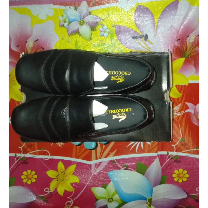 CROCODILE SEPATU SLOP ON CASUAL SEPATU SANTAI
