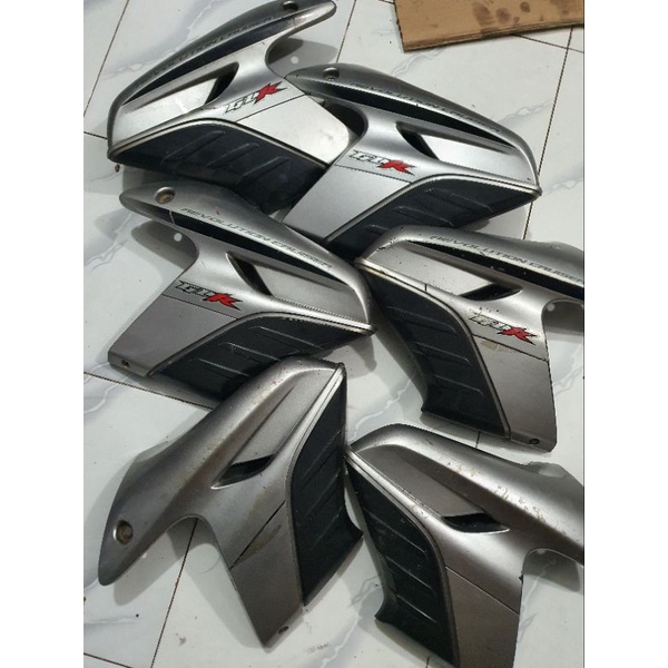 sayap tangki sirip tangki kupingan tangki cover tangki tiger revo