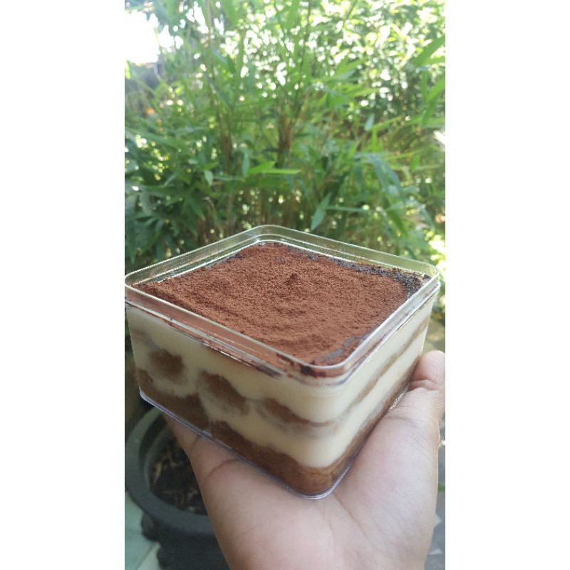 

Dessert Box TIRAMISU (Large 500ML)