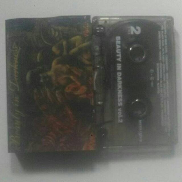 Kaset pita beauty in darkness vol.2