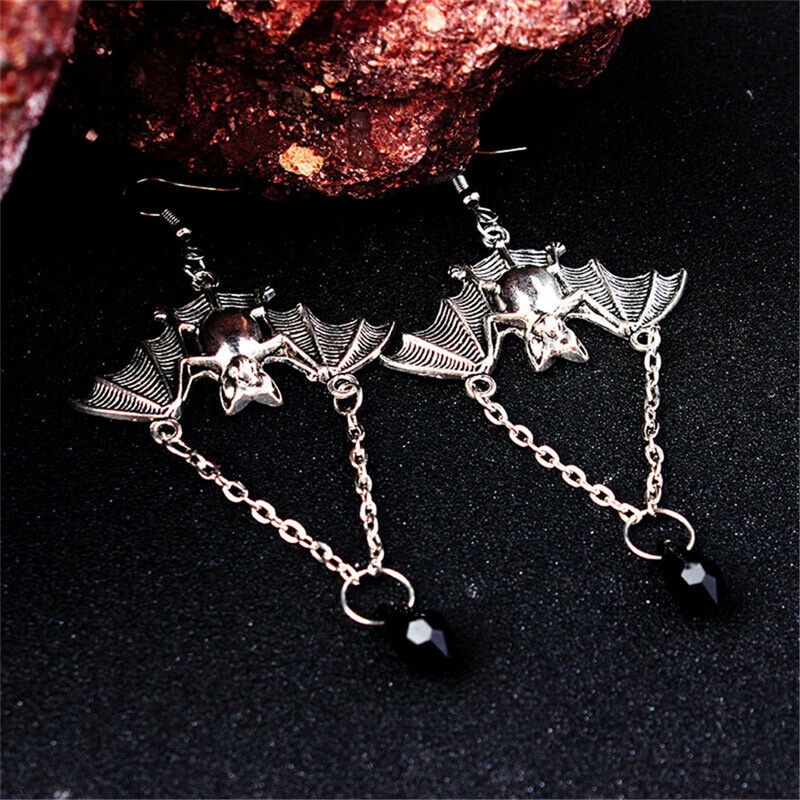 Devil Delicate Black Gem Bat Pendant Lady Inverted Bat Black Crystal Pendant Halloween Party Jewelry