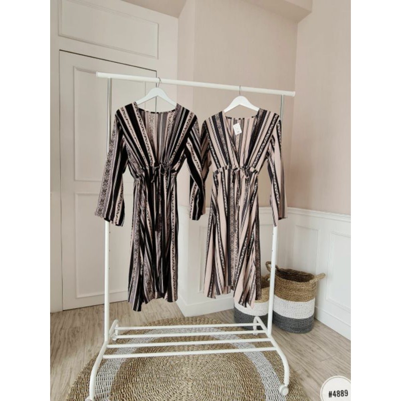 DAWY OUTER/ FASHION WANITA/SETELAN MUSLIM/FASHION MUSLIM IMPORT