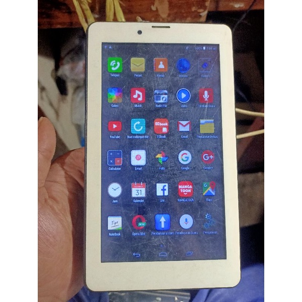 lcd mesin tab Evercoss AT7E