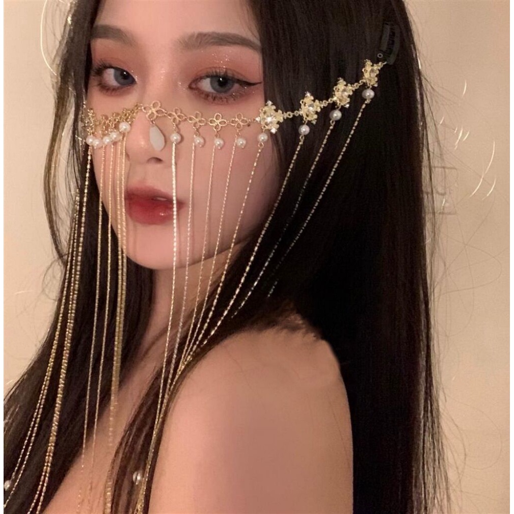 Tirai Wajah Model Antik Dengan Liontin Rumbai