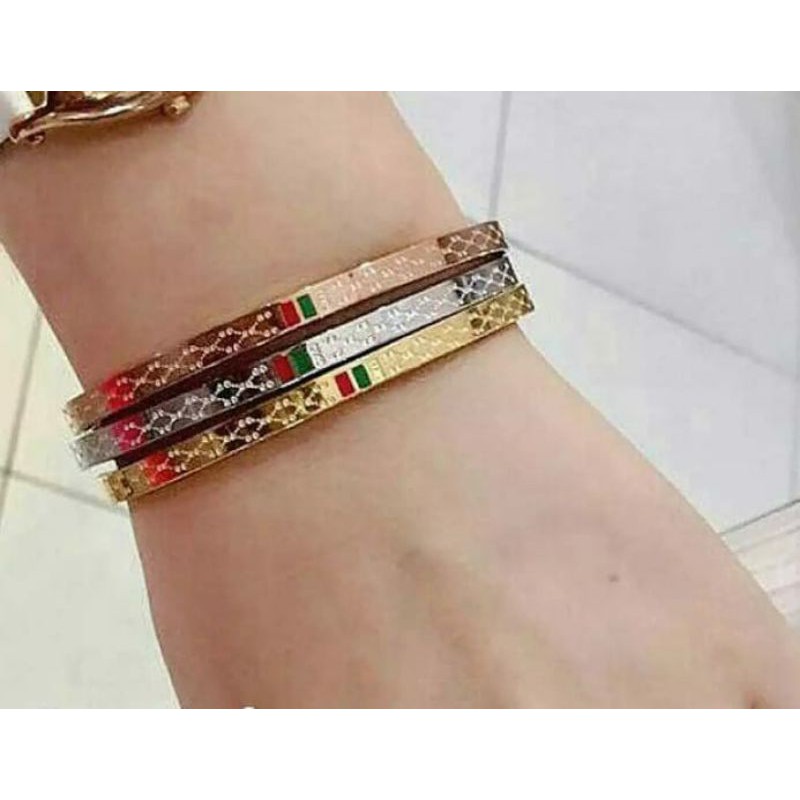 gelang tangan titanium wanita masa kini