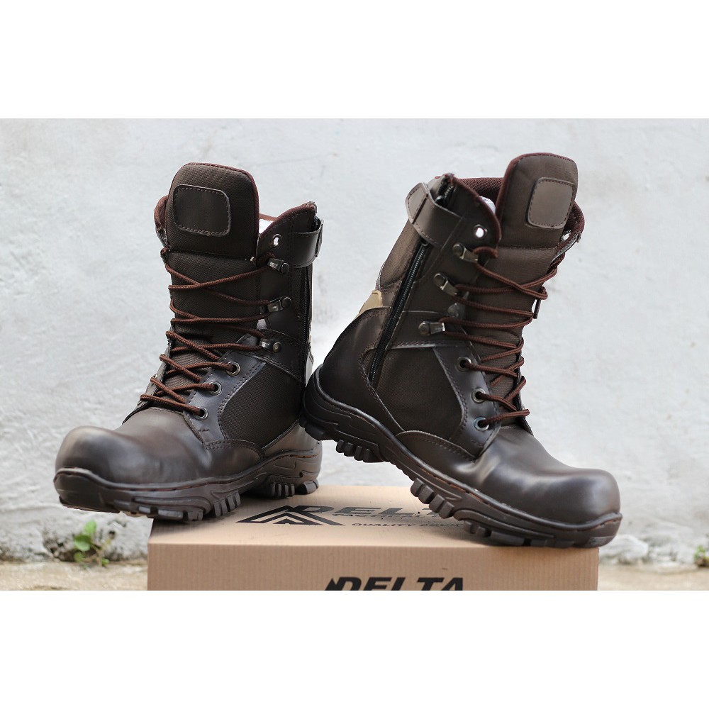 COD - Sepatu Boots Safety Pria DLTA Cheap Resleting Boots Ujung Besi Safety Hiking Outdoor Cowok