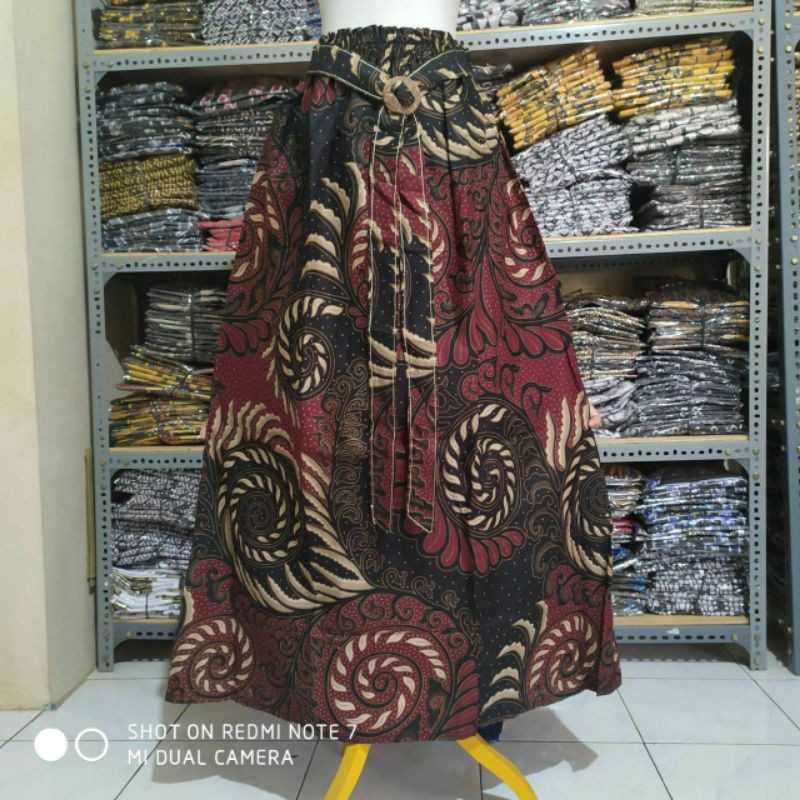 Rok Batik Payung Wanita Terlaris