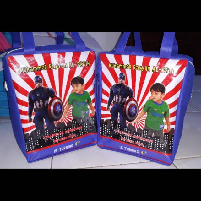 

Jual tas ultah unik dan murah model resleting tema captain america