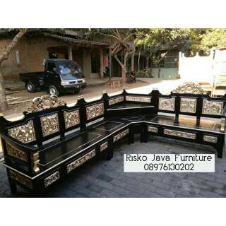 Kursi Tamu Kayu Jati Dan Meja Tamu Sudut Motif Mahkota Kursi Tamu Kayu Jati Dan Meja Tamu Sudut Motif Mahkota
