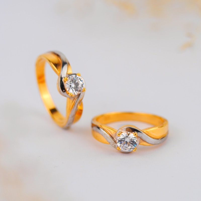 Cincin Emas Kawin Solitaire Variasi List Putih Sabit - Toko Emas Gadjah