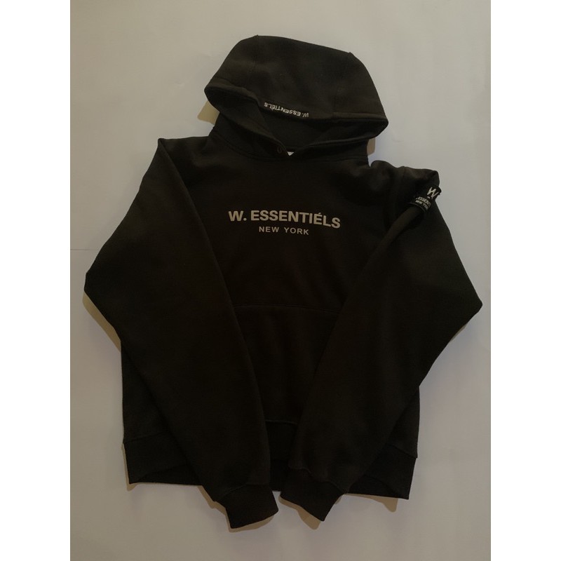 hoodie w.essentials
