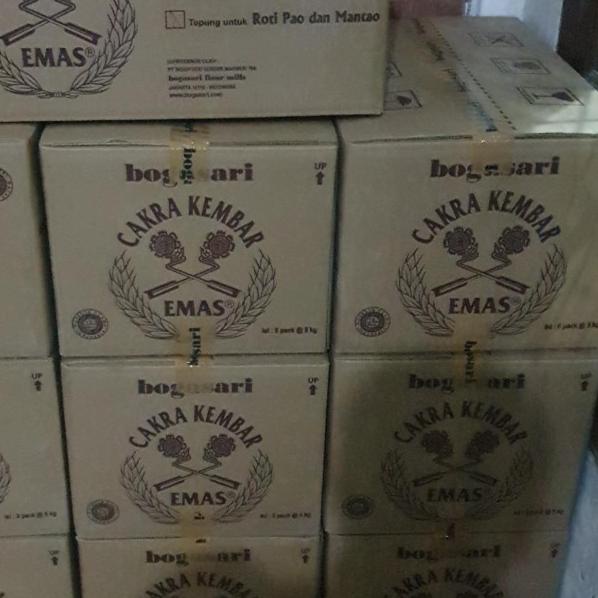 

♩ TEPUNG CAKRA KEMBAR EMAS ROTI PAO & MANTAO 5 KG ➭