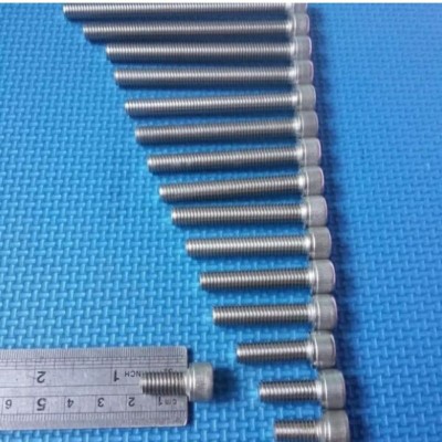 Baut L Universal Uk 10 12 Cm