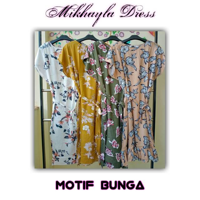 Mikhayla dress motif bunga