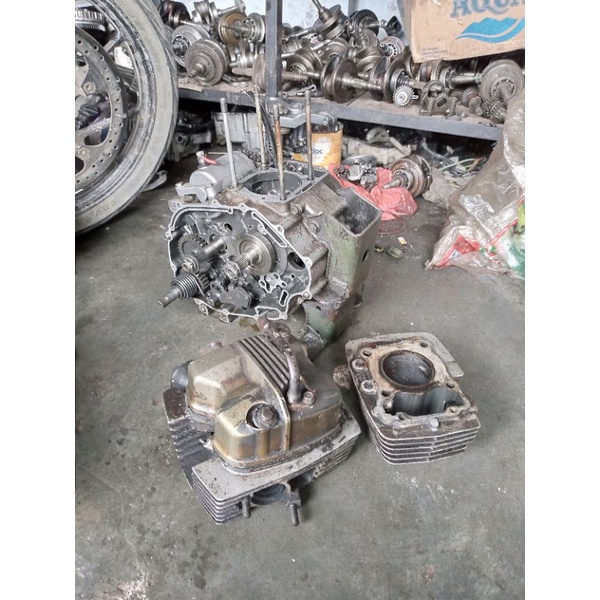 mesin engine megapro new mono (mesin bawah)