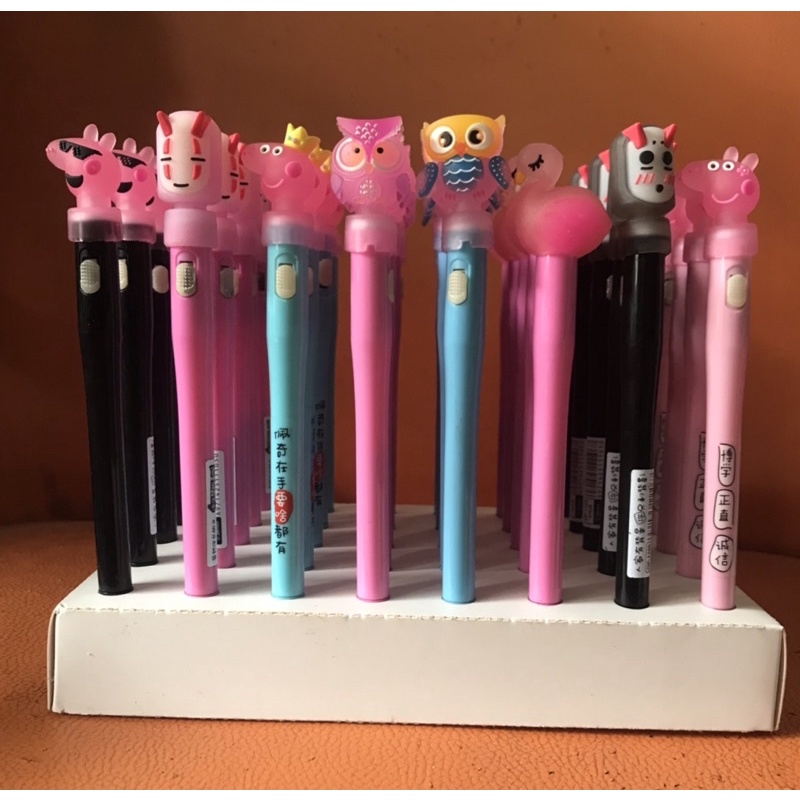 

Pulpen Gel LED karakter lucu