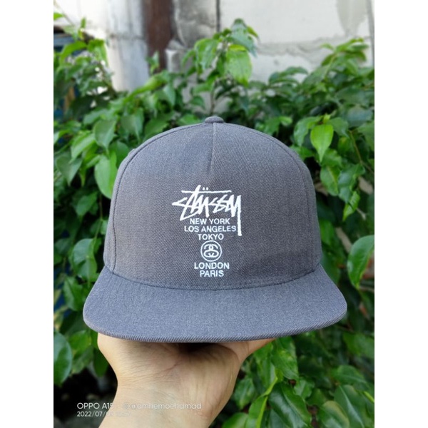 Topi snapback stussy tour second