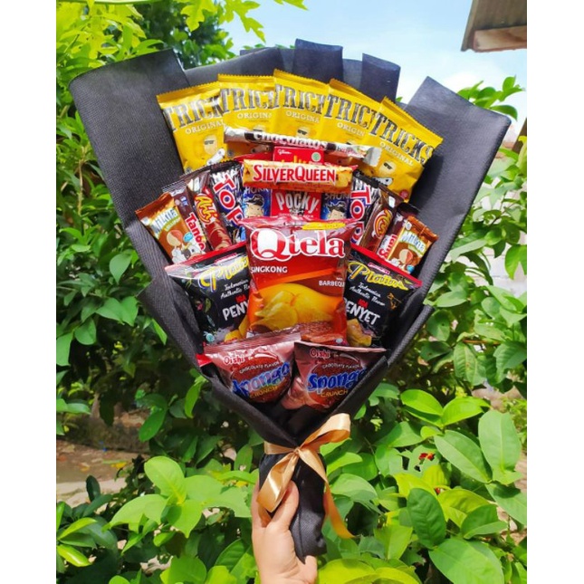 buket BIG CANTIK TRICKS/paket/bingkisan Snack Ulang Tahun/Ultah/ Wisuda/Kado/Hadiah