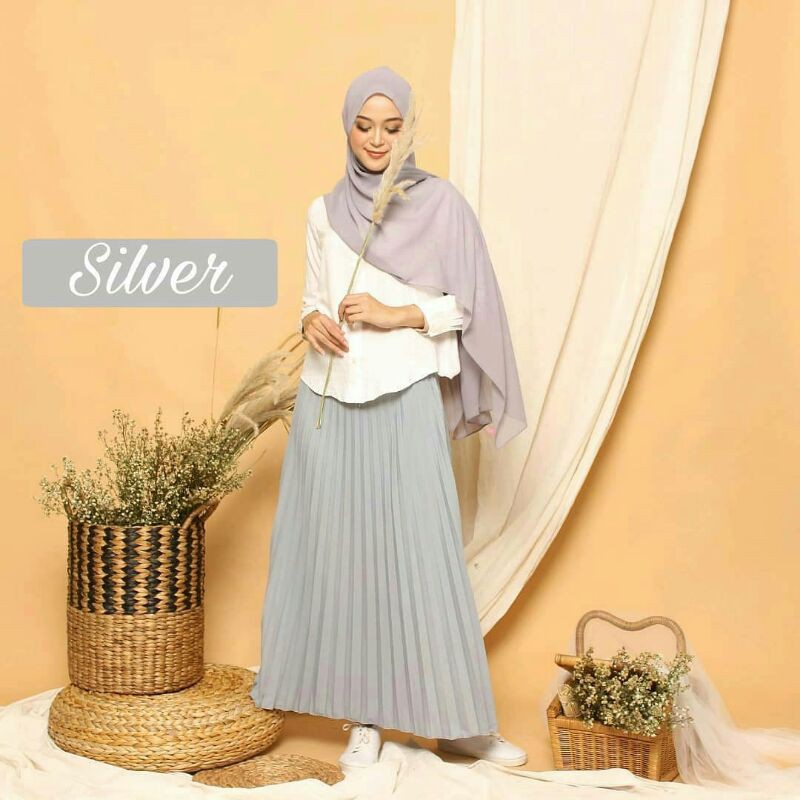 Pleated Skirt - OOTD Rok Plisket Panjang Super Premium HQ Warna Silver / Light Grey / Abu Muda Tebal Halus Mayung
