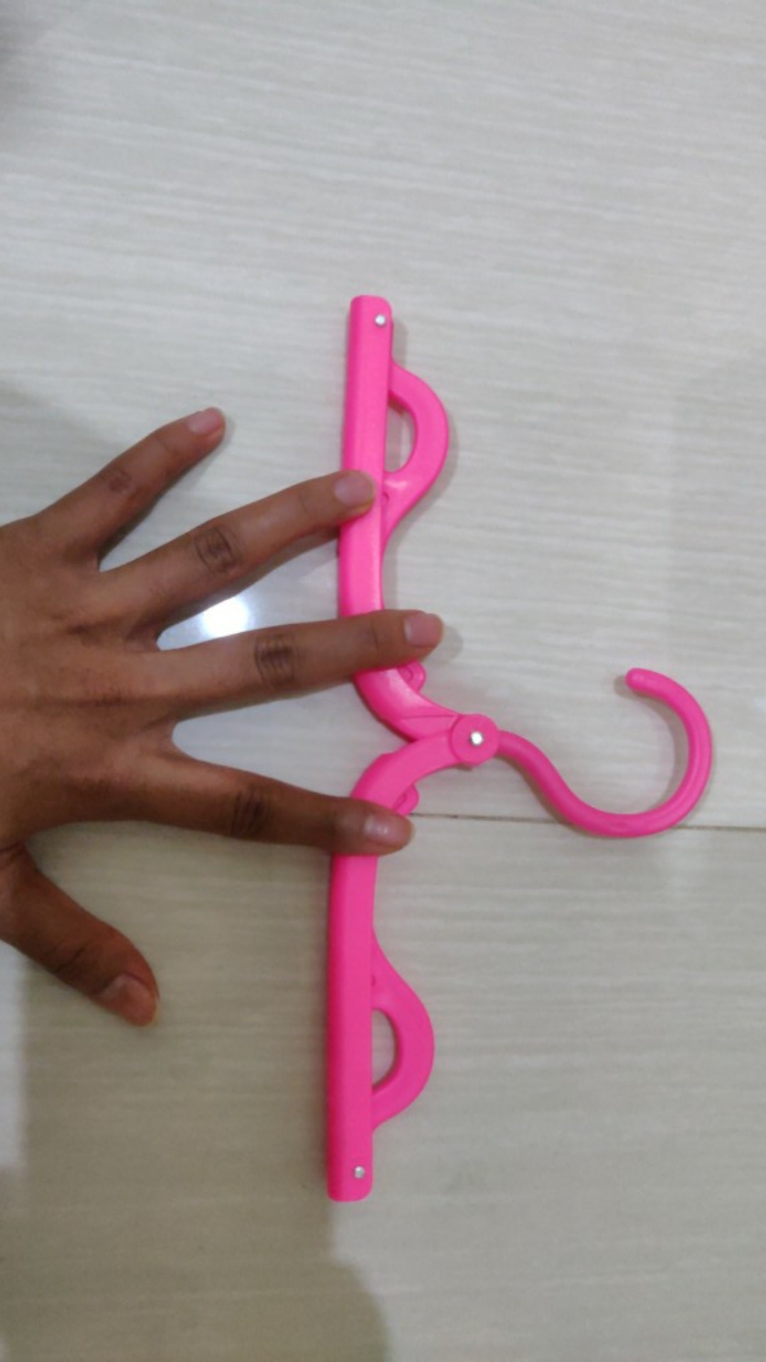 Gantungan Baju Lipat